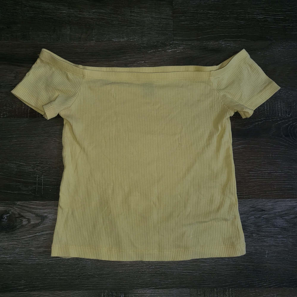 🎒🩷Yellow OTS Ribbed Tee 🎀